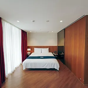 シリウス 4*, 済州市 韓国