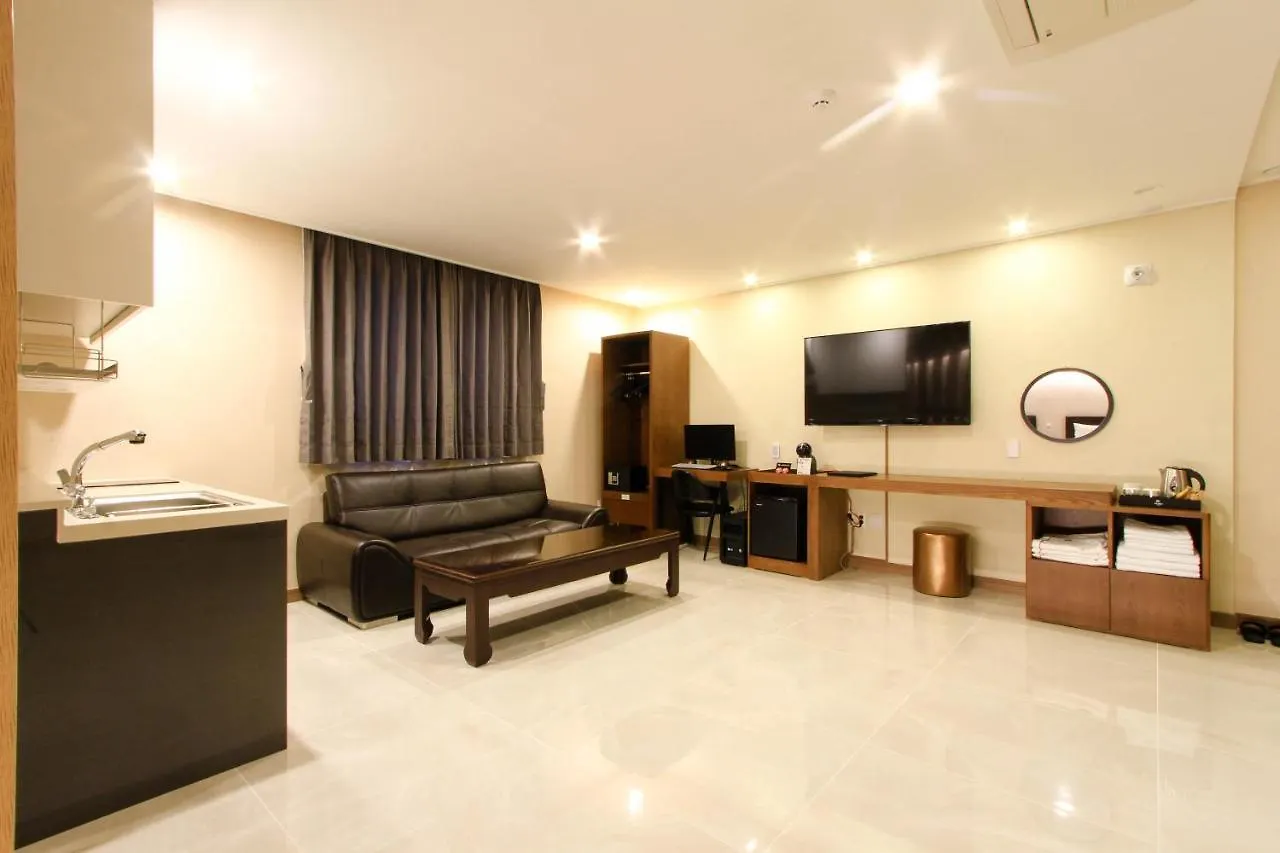 The King Hotel Busan 2*,  South Korea